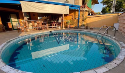 Casa no Cond. Colinas com 3 suites à venda, Aceita Permuta, 360 m² por R$ 1.800.000 - Jardim das Colinas - SJC/SP