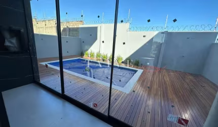 Sobrado 175m2/ 3 quartos ( sendo 1 suíte )2 vagas, com Piscina em Condomínio Fechado Parque Tauá -