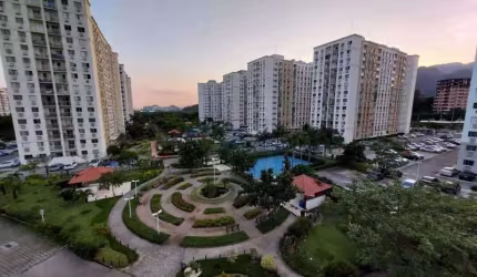Apartamento com 2 quartos à venda na Avenida Salvador Allende, Recreio dos Bandeirantes, Rio de Janeiro, 51 m2 por R$ 349.000