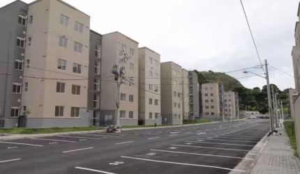 Apartamento com 2 quartos à venda na Rua Goianinha, Curicica, Rio de Janeiro, 55 m2 por R$ 250.000