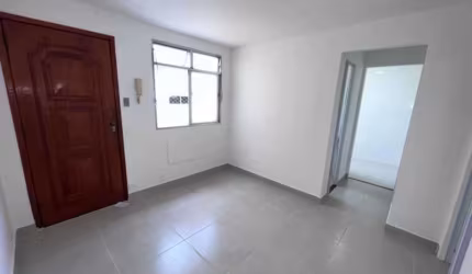 Apartamento com 2 quartos à venda na Rua Carlos Palut, Taquara, Rio de Janeiro, 40 m2 por R$ 299.000