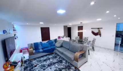 Apartamento com 3 quartos à venda na Rua Porto Vitória, Curicica, Rio de Janeiro, 180 m2 por R$ 550.000