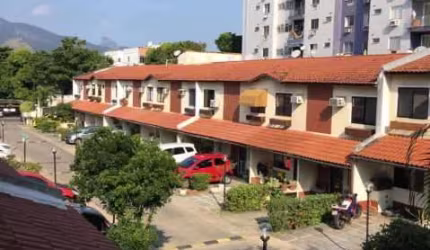 Casa em condomínio fechado com 3 quartos à venda na Rua Edgard Werneck, Freguesia (Jacarepaguá), Rio de Janeiro, 80 m2 por R$ 420.000