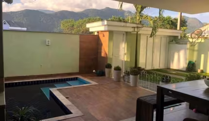 Casa em condomínio fechado com 3 quartos à venda na Rua Salomão Malina, Vargem Pequena, Rio de Janeiro, 270 m2 por R$ 1.199.000