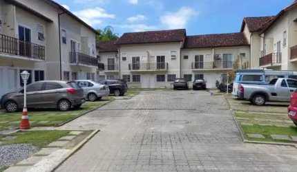 Casa em condomínio fechado com 3 quartos à venda na Estrada dos Bandeirantes, Vargem Pequena, Rio de Janeiro, 93 m2 por R$ 418.000