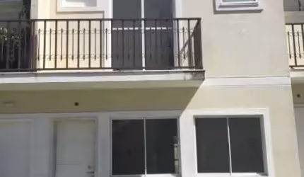 Casa em condomínio fechado com 3 quartos à venda na Estrada dos Bandeirantes, Vargem Pequena, Rio de Janeiro, 110 m2 por R$ 450.000