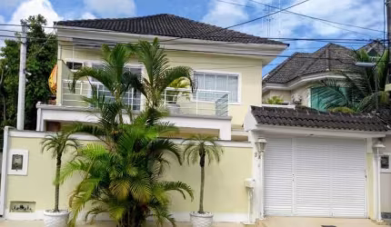 Casa em condomínio fechado com 4 quartos à venda na Rua João Marques Cadengo, Vargem Pequena, Rio de Janeiro, 320 m2 por R$ 890.000