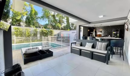 Casa em condomínio fechado com 5 quartos à venda na Estrada Vereador Alceu de Carvalho, Vargem Grande, Rio de Janeiro, 370 m2 por R$ 3.499.900