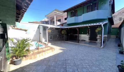 Casa em condomínio fechado com 3 quartos à venda na Estrada dos Bandeirantes, Vargem Pequena, Rio de Janeiro, 160 m2 por R$ 550.000