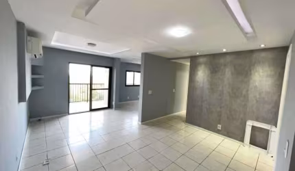 Apartamento com 3 quartos à venda na Estrada dos Bandeirantes, Jacarepaguá, Rio de Janeiro, 97 m2 por R$ 490.000