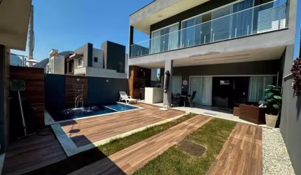 Casa em condomínio fechado com 4 quartos à venda na Rua Salomão Malina, Vargem Pequena, Rio de Janeiro, 200 m2 por R$ 1.080.000