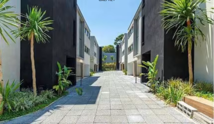 VENDE-SE CASA EM CONDOMINIO DE ALTO PADRÃO  COM  4 SUITES NO JARDIM CORDEIRO