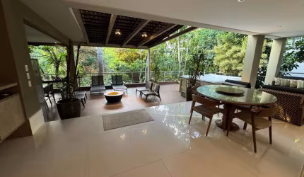 Casa em Alphaville 1, 1.100m², 4 Suítes, Armários, 6 Vagas