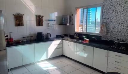 Apartamento com 3 quartos à venda no Tibery, Uberlândia  por R$ 380.000