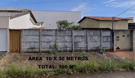 Terreno à venda no Jardim Patrícia, Uberlândia  por R$ 350.000