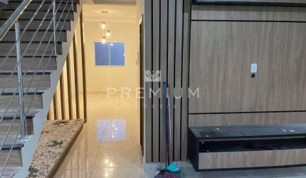 Casa com 3 quartos à venda no Grand Ville, Uberlândia  por R$ 580.000