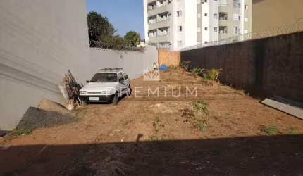 Terreno à venda no Presidente Roosevelt, Uberlândia  por R$ 330.000