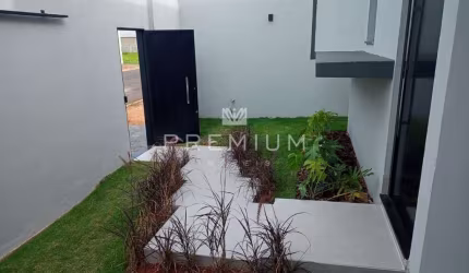 Casa com 3 quartos à venda no Grand Ville, Uberlândia  por R$ 990.000