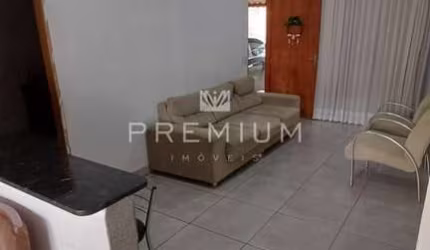 Casa com 3 quartos à venda no Jardim Califórnia, Uberlândia  por R$ 240.000