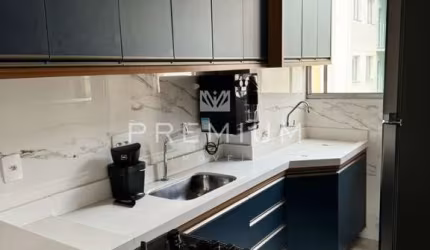 Apartamento com 3 quartos à venda no Jardim Europa, Uberlândia  por R$ 240.000
