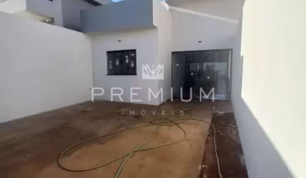 Casa com 3 quartos à venda no Jardim Ipanema I, Uberlândia  por R$ 390.000