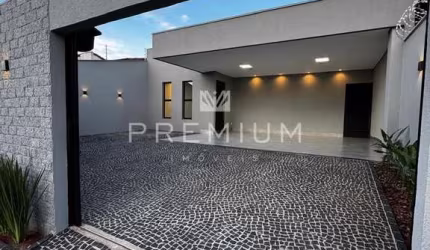 Casa com 3 quartos à venda no Jardim Botânico, Uberlândia  por R$ 800.000