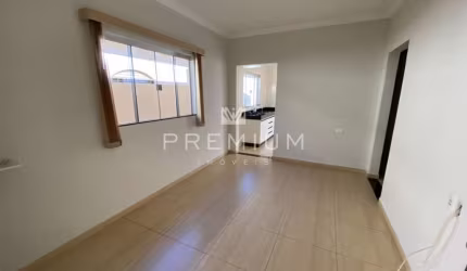 Casa com 3 quartos à venda no Tubalina, Uberlândia  por R$ 480.000