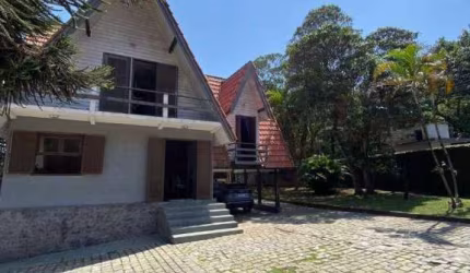 Casa com 5 dormitórios à venda, 200 m² por R$ 1.060.000,00 - Condomínio Arujazinho I, II e III - Arujá/SP