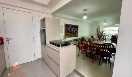 Apartamento com 3 dormitórios à venda, 102 m² por R$ 880.000,00 - Centro - Jacareí/SP