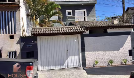 Sobrado com 3 dormitórios à venda, 170 m² por R$ 850.000,00 - Jardim Fazenda Rincão - Arujá/SP