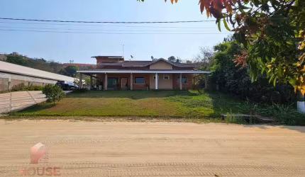Casa com 3 dormitórios à venda, 310 m² por R$ 1.300.000 - Condomínio Parque Vale dos Lagos - Jacareí/SP