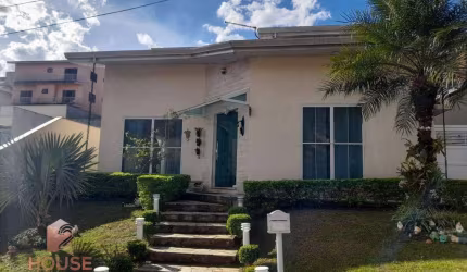 Casa com 4 dormitórios para alugar, 269 m² por R$ 12.000/mês - Condomínio Arujá Country Club - Arujá/SP