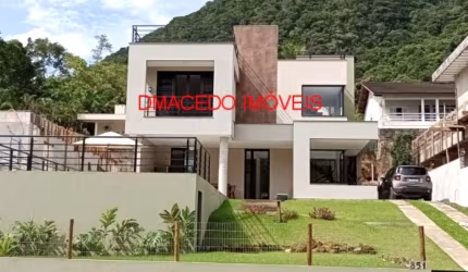 Casa em condomínio fechado com 4 quartos para alugar na RUA SABIÁ, 851, Praia da Lagoinha, Ubatuba por R$ 4.000 Por Dia
