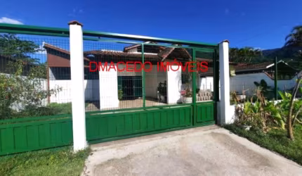 Casa com 3 quartos à venda na RUA CEARÁ, 107, Praia da Lagoinha, Ubatuba por R$ 850.000