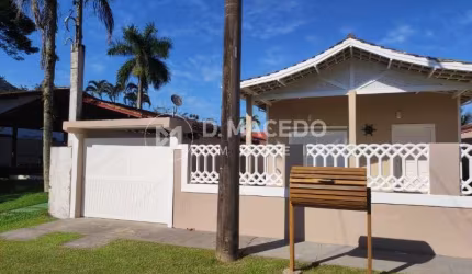 Casa com 4 quartos para alugar na RUA FORTALEZA, Praia da Lagoinha, Ubatuba por R$ 900 Por Dia