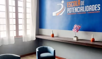 Alugo Casa Comercial Mobiliada