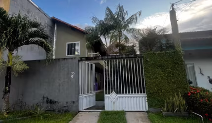Alugo Casa Em Condomínio
