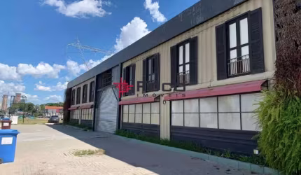 Ponto Comercial com 1450m² para locação na Av. Lineu de Moura