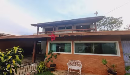 Casa com três suítes, 375m² por R$ 2.350.000,00 - Jardim Esplanada