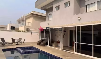 Casa á venda no Jardim do Golfe III, 4 dormitórios sendo 3 Suítes - 400m²
