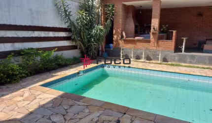 Casa á Venda com 5 dormitórios - 456m² - R$ 1.600.000,00 - Jardim Esplanada