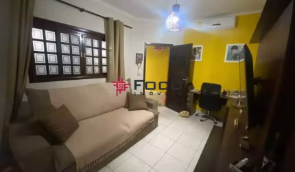 Casa com 3 Dormitórios - Bosque dos Eucaliptos