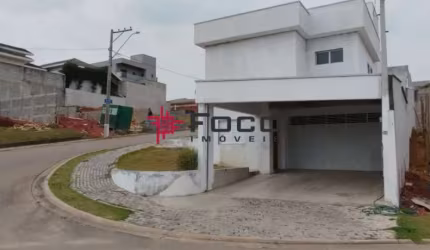 Sobrado à Venda - Residencial Mantiqueira