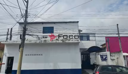 Prédio comercial - 15 kitinets - Centro - 700m²