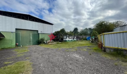 Galpão com 1400m² para Locação em Caçapava - SP
