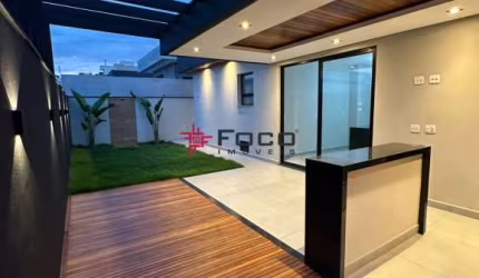 Casa térrea/ Condomínio Terras do Vale/ 300m²/Caçapava
