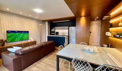 Apartamento no Centro, com 3 quartos sendo 1 suite, 1 vaga, 85m2 privativos