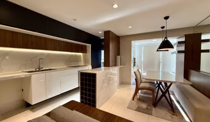 Apartamento pronto para morar! 2 suítes, mobiliado, no coração da cidade