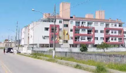 Apartamento à venda, no Bairro Ingleses do Rio Vermelho, Florianópolis-SC, com 2 quartos, sendo 1 suíte, com 1 vaga