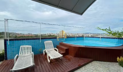 Cobertura à venda, no Bairro Praia Comprida, São José-SC, com 3 quartos, sendo 1 suíte, com 1 vaga